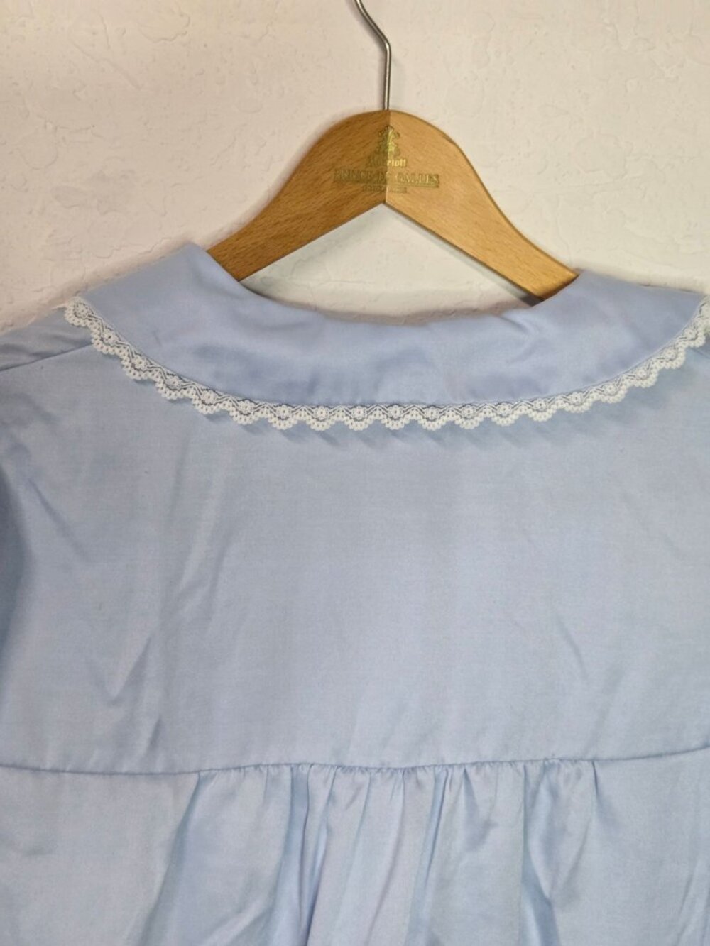 Women's Vintage Retro Barbizon Blue Pajama Set With Embroidered Collar Smocking - Picture 16 of 16